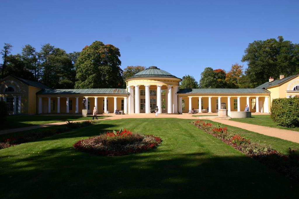 Gourmet Hotel Villa Patriot Marianske Lazne Exterior photo