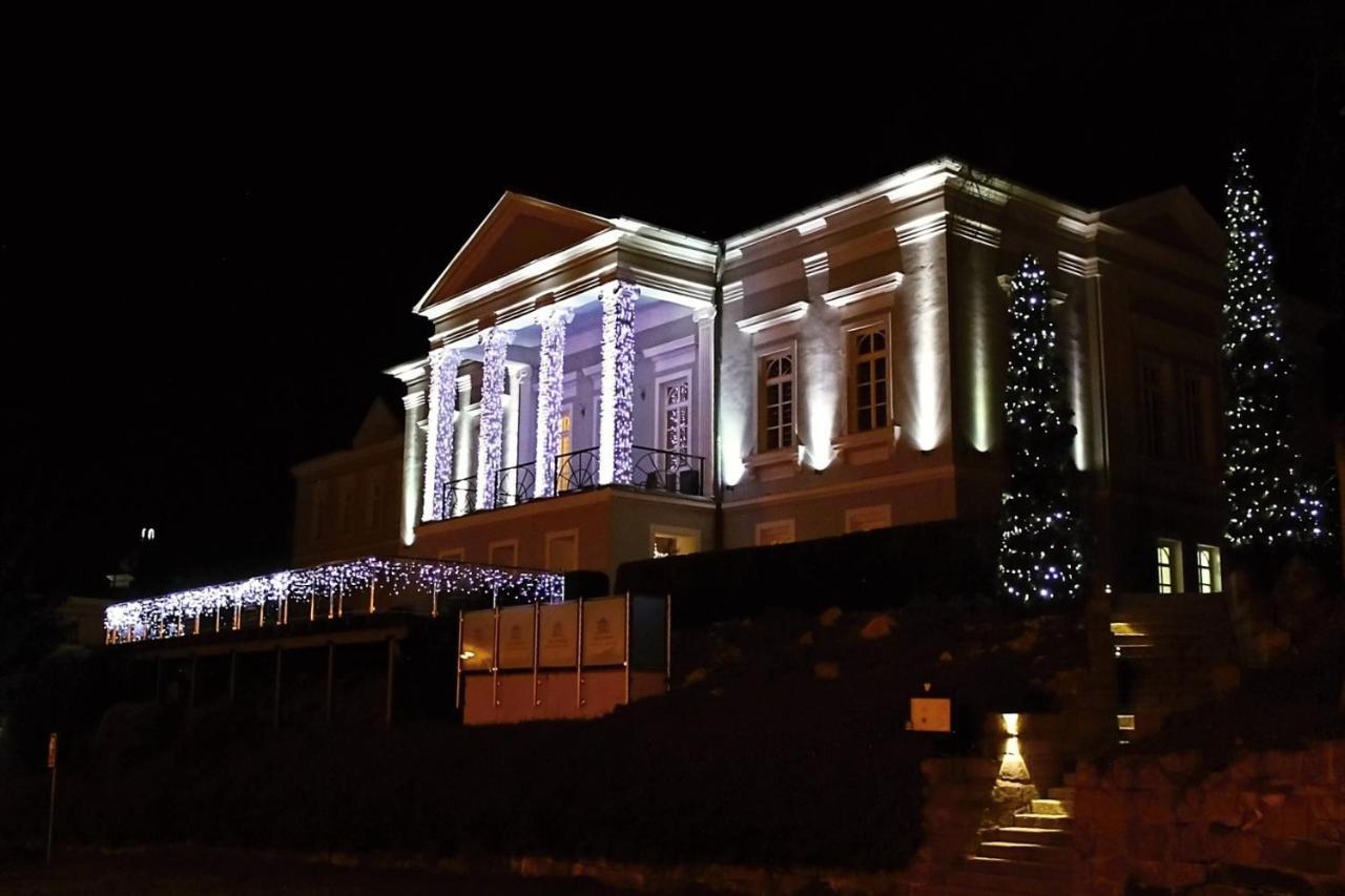 Gourmet Hotel Villa Patriot Marianske Lazne Exterior photo